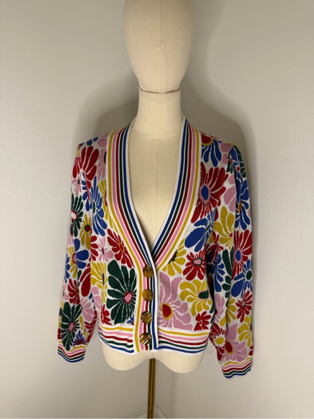 FARM Rio Multicolor Floral V-Neck Button Cardigan Size Medium